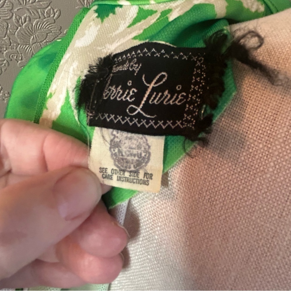 Vintage Trends by Jerrie Lurie union made 8 med polyester green shirt top - Picture 5 of 6